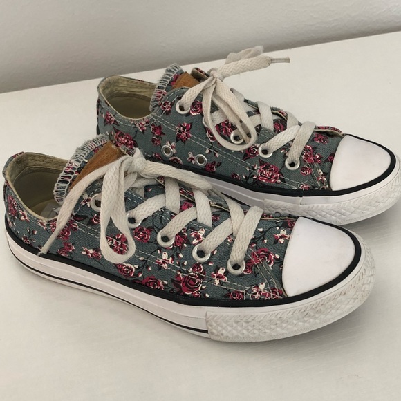 Converse Other - Converse Youth Girls Size 13 Shoes